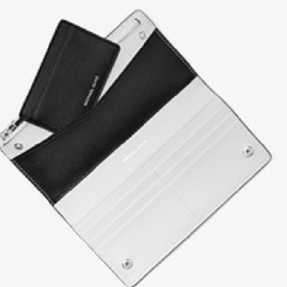 Sold - Picture 6 of 8